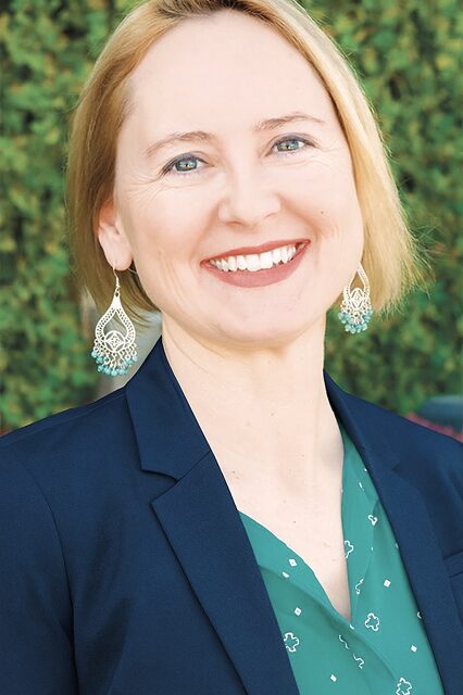 Simply Lauren Main Photo